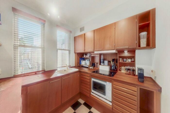 1 Bedroom Flat To Rent In Galen Place, Bloomsbury, WC1A