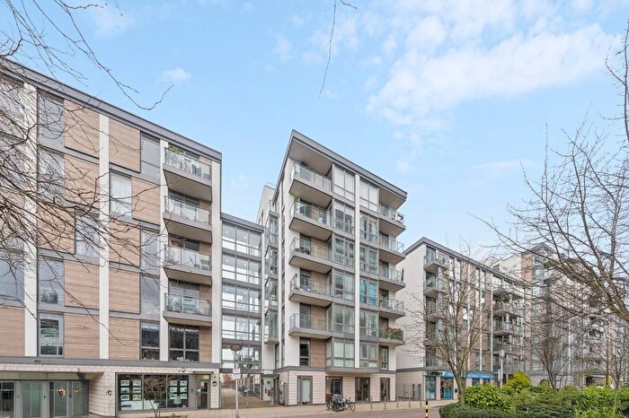 2 Bedroom Flat For Sale In Jantzen House, Ealing Road, TW8