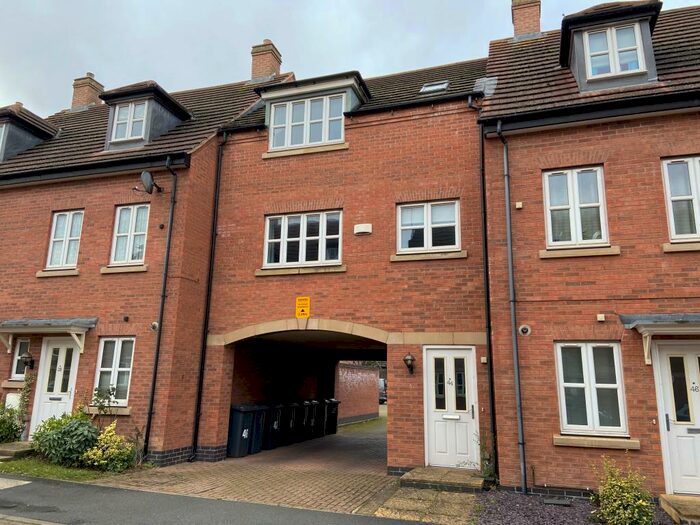 2 Bedroom Town House To Rent In Goods Yard Close, Loughborough, LE11