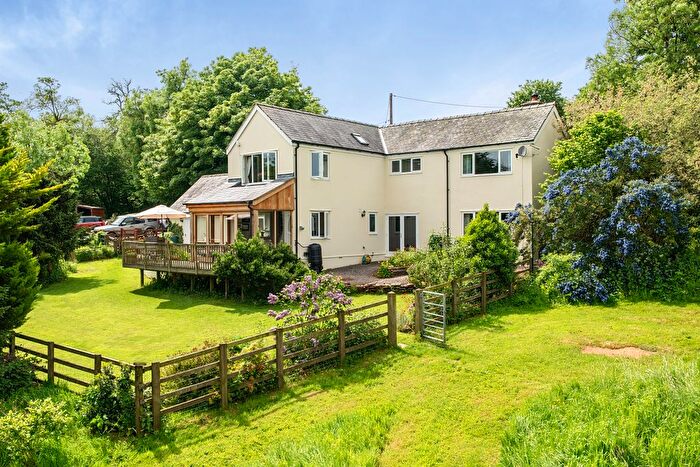 4 Bedroom Detached House For Sale In Tynycelyn, Cefn Canol, Oswestry, SY10