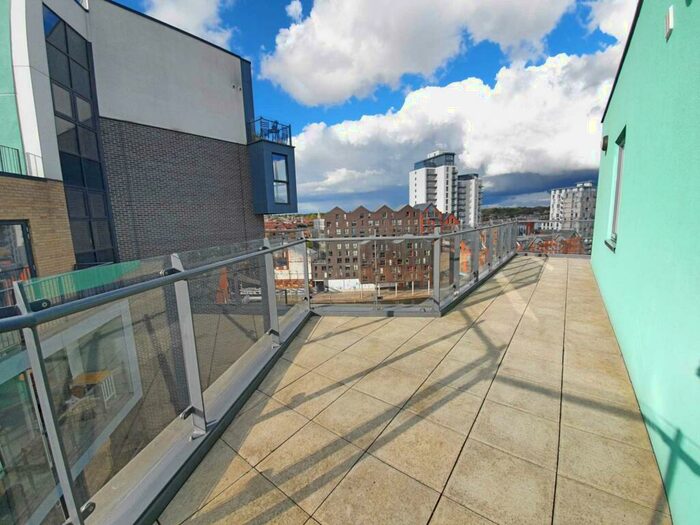 2 Bedroom Penthouse To Rent In Eclipse Court, Stoke Quay, IP2