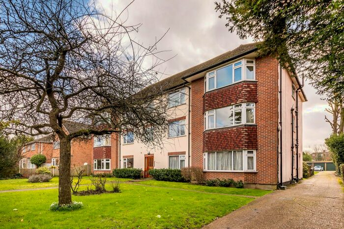 1 Bedroom Flat To Rent In Albemarle Road, Greenbury Lodge, BR3