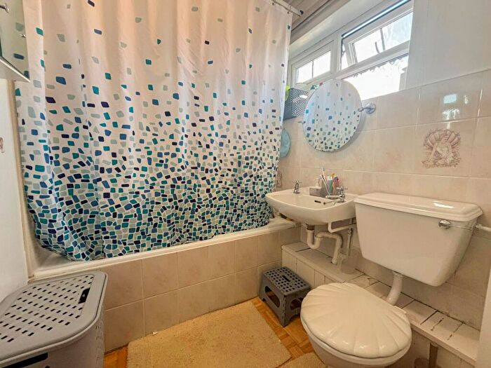 4 Bedroom Terraced House To Rent In Cromwell Road, Great Glen, Leicester, LE8