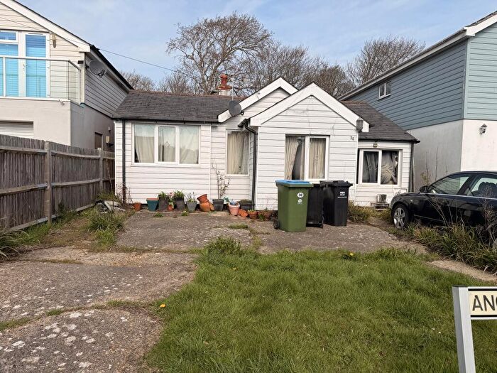3 Bedroom Bungalow For Sale In Ancton Way, Bognor Regis, West Sussex, PO22