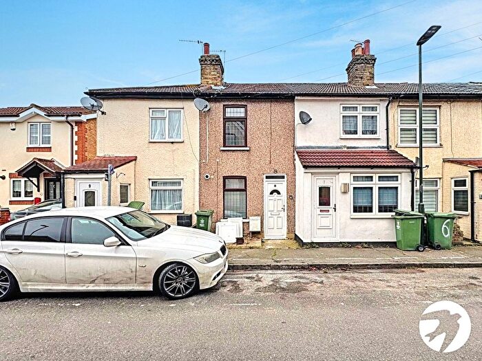 2 Bedroom Terraced House To Rent In East Road, Welling, DA16