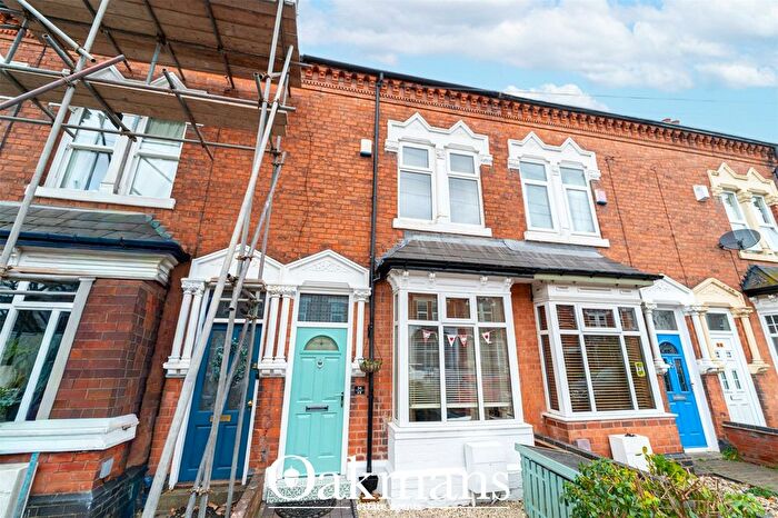 3 Bedroom Terraced House For Sale In Milcote Road, Smethwick, West Midlands, B67