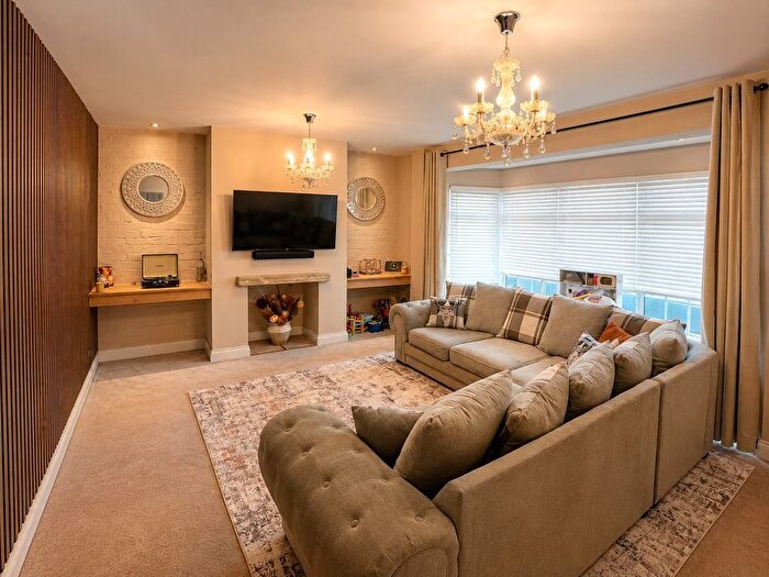 3 Bedroom Semi-detached House For Sale In Snape Hill Crescent, Dronfield, Derbyshire, S18