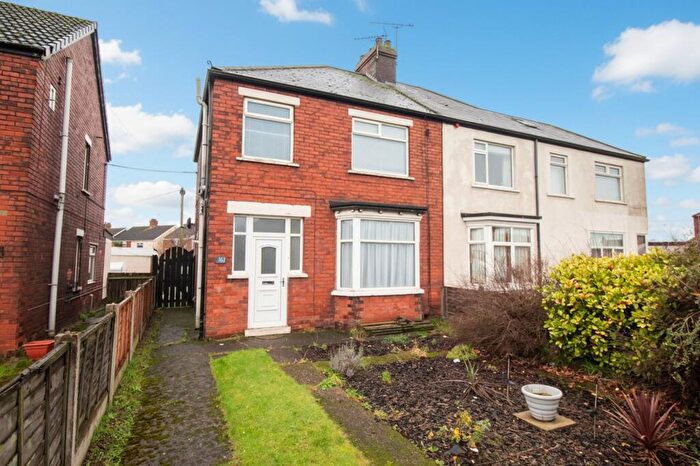 3 Bedroom Semi Detached House For Sale In Queensway, Scunthorpe, DN16