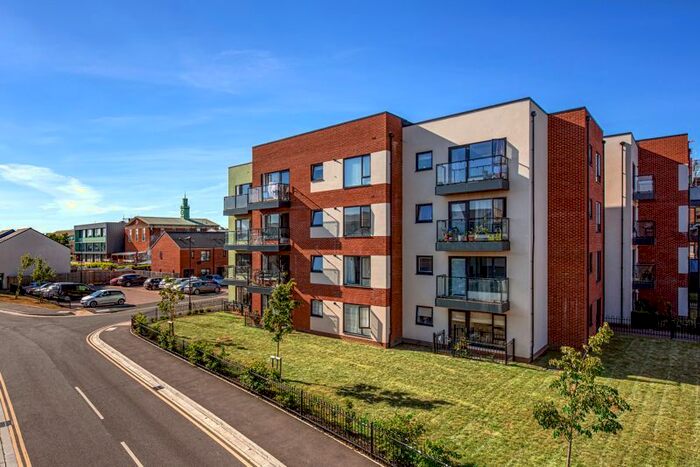 1 Bedroom Flat To Rent In Finefield Walk, Slough SL1