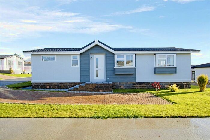 2 Bedroom Bungalow For Sale In Palm Way, Fir Hill Park, Trebarber, Newquay, TR8