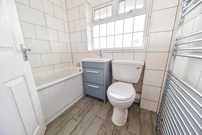 3 Bedroom Terraced House For Sale In Briarfield Gardens, Horndean, PO8