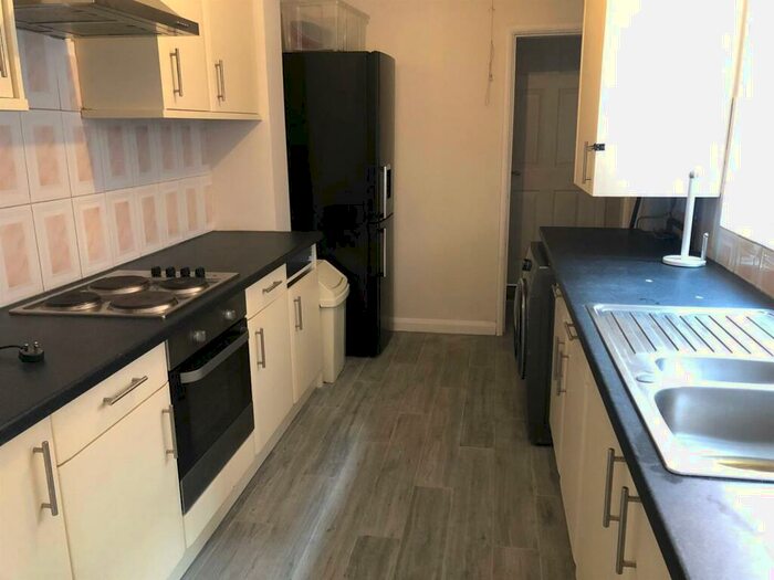 5 Bedroom Terraced House To Rent In *£pppw Incl Bills + Two Free Large Papa John’s Pizzas Weekly (T+C’s Apply)* Claypole Road, Hyson Green, Nottingham Ng, NG7