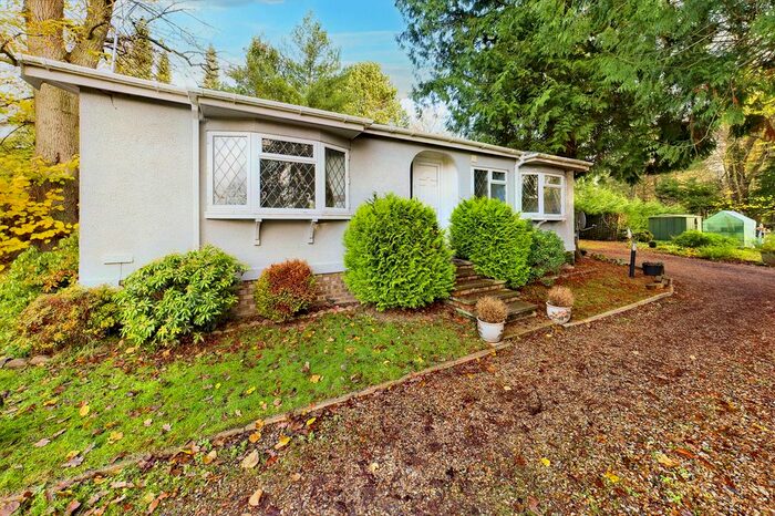 2 Bedroom Mobile/park Home For Sale In Lynford, Thetford, Norfolk, IP26