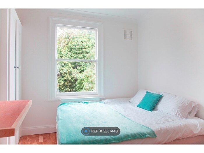 Studio To Rent In Mercia Grove, London, SE13