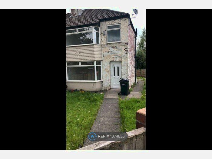 3 Bedroom Semi-Detached House To Rent In Baytree Road, Wigan, WN6