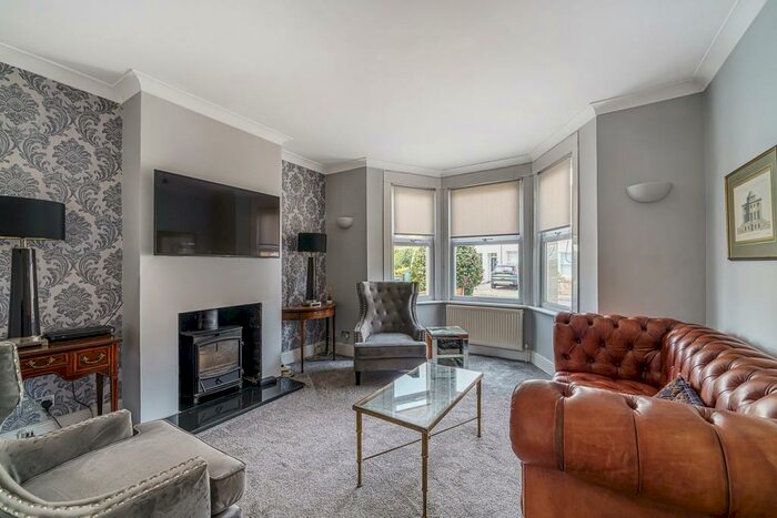 3 Bedroom Semi-Detached House To Rent In Pope Road, Bromley, BR2