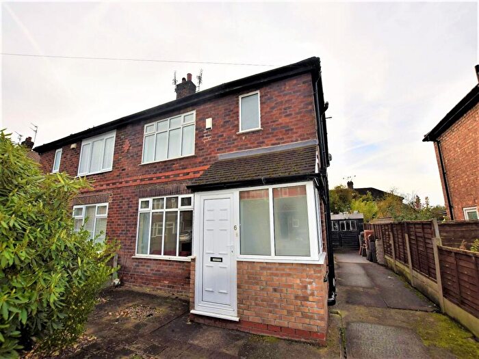 3 Bedroom Semi-Detached House To Rent In Glenmere Road, East Didsbury, M20