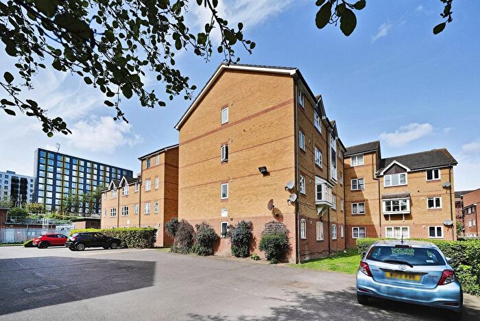 2 Bedroom Flat To Rent In Armoury Road, Deptford, London, SE8