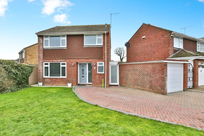 3 Bedroom Detached House For Sale In Lytchett Way, Poole, BH16