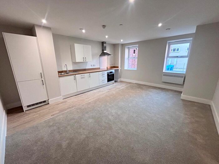 1 Bedroom Apartment To Rent In George Street, Hull, HU1