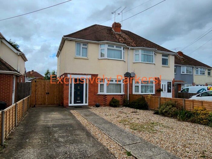 3 Bedroom Semi-Detached House To Rent In Sunset Road, Totton, SO40