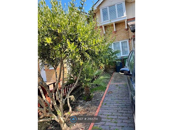 3 Bedroom Terraced House To Rent In Larch Close, London, SE8