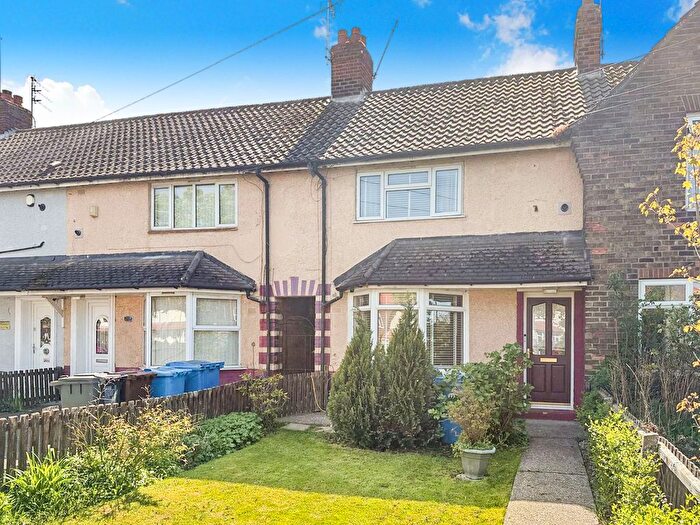 2 Bedroom Terraced House For Sale In Greenwood Avenue, Hull, HU6