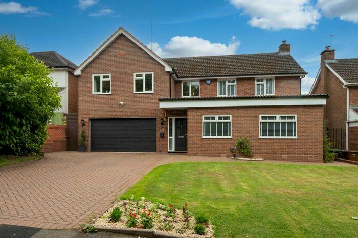 4 Bedroom Detached House For Sale In Hall Meadow, Hagley, DY9
