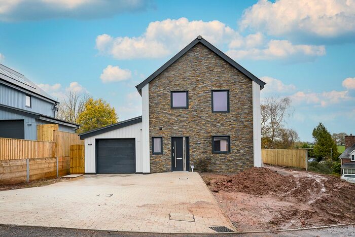 3 Bedroom Detached House For Sale In Symonds Yat View, Whitchurch, Ross-On-Wye, HR9