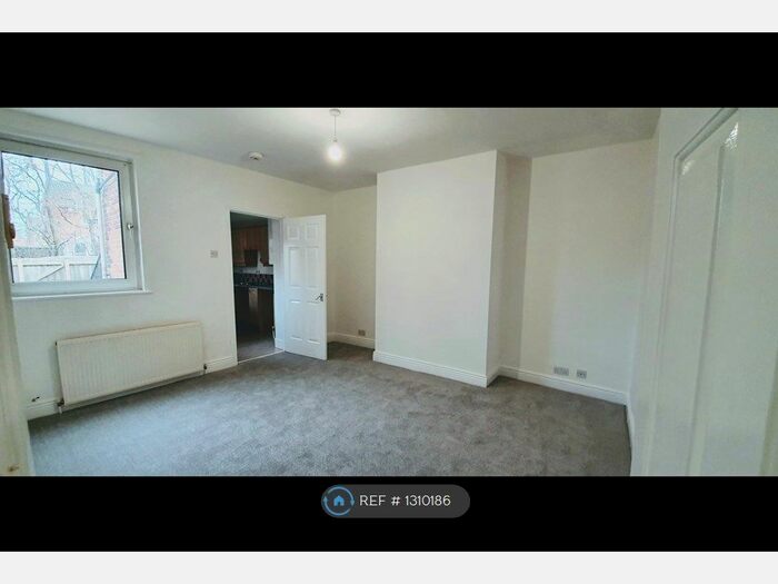2 Bedroom Flat To Rent In Nicholson Terrace, Newcastle Upon Tyne NE12