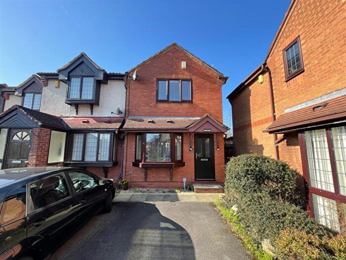 2 Bedroom End Of Terrace House For Sale In Oakwood Drive, Prenton, CH43