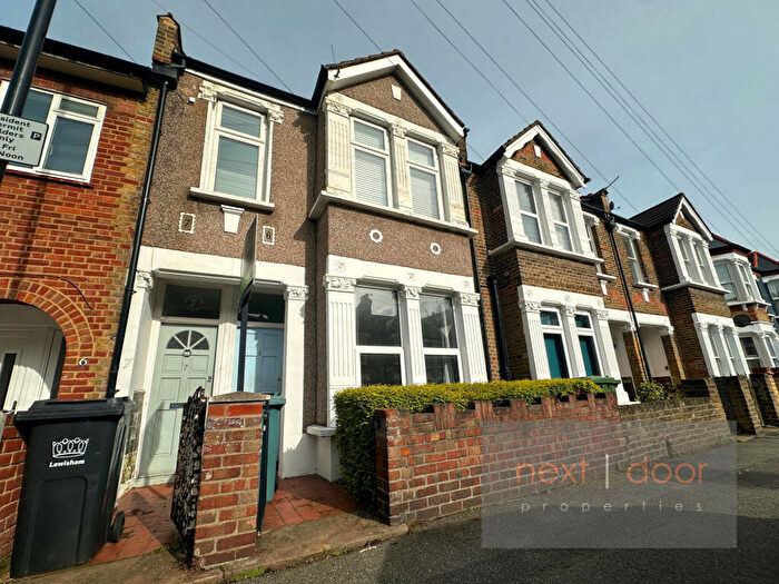 2 Bedroom Flat To Rent In Longhurst Road, Hither Green, SE13