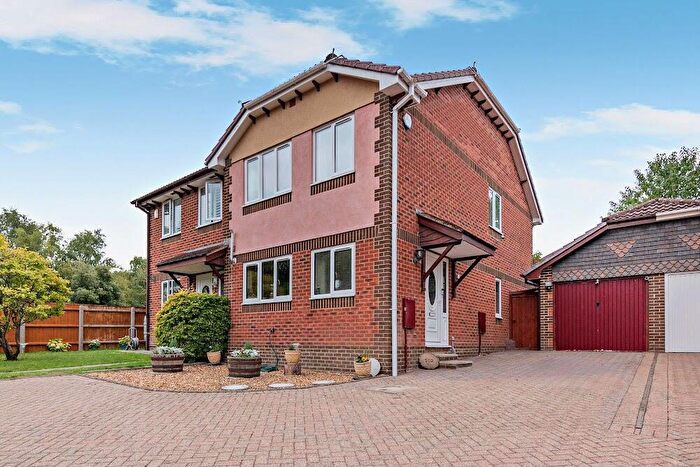 3 Bedroom Semi Detached House For Sale In Lytchett Drive, Broadstone, BH18