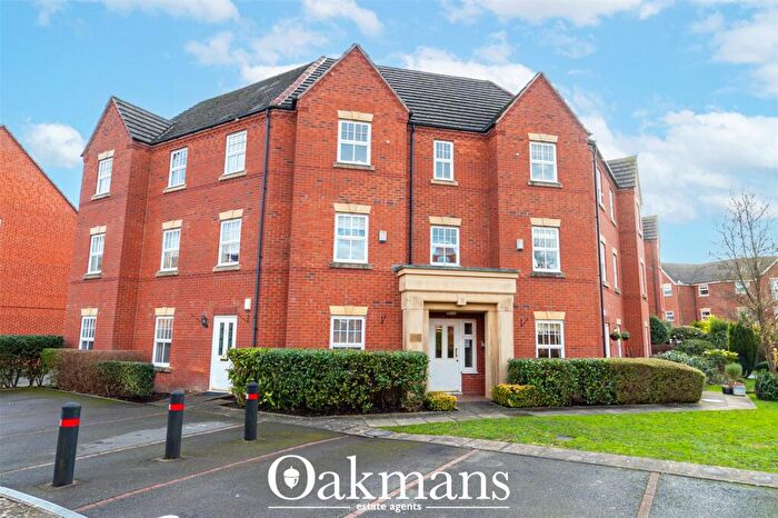 2 Bedroom Apartment For Sale In Newton Square, Bromsgrove, Worcestershire, B60