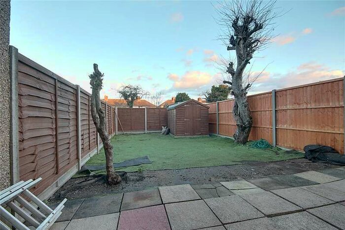 3 Bedroom House To Rent In Winnington Road, Enfield, EN3