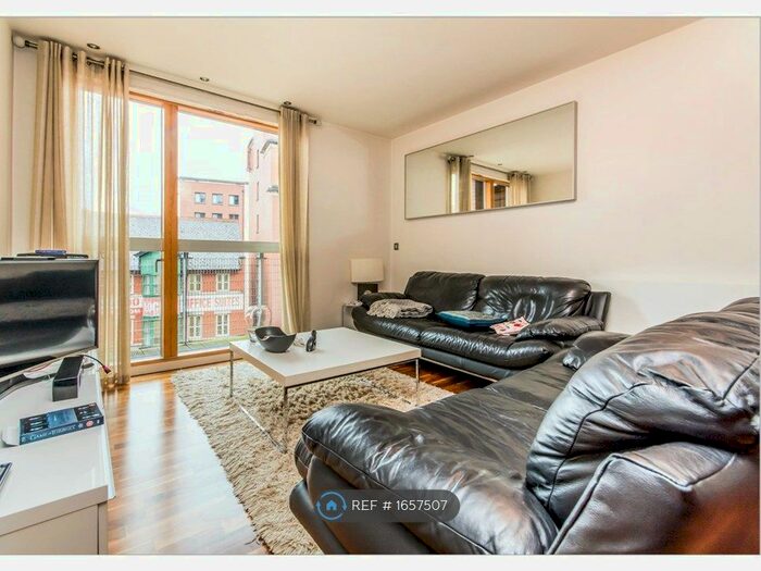 2 Bedroom Flat To Rent In Whitworth Street West, Manchester, M1