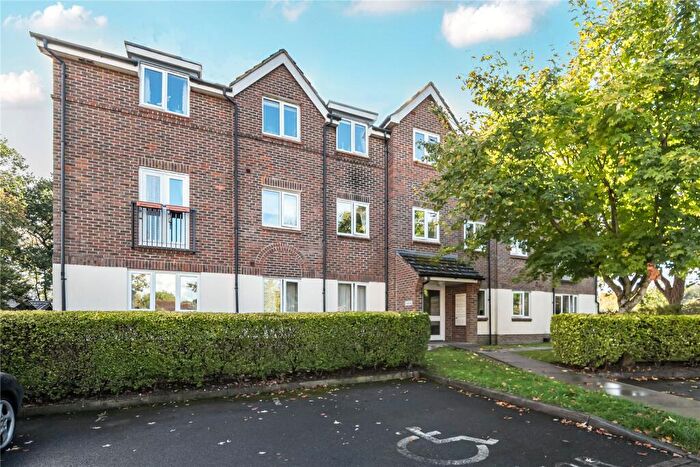 2 Bedroom Apartment For Sale In Beatty Rise, Spencers Wood, Reading, RG7