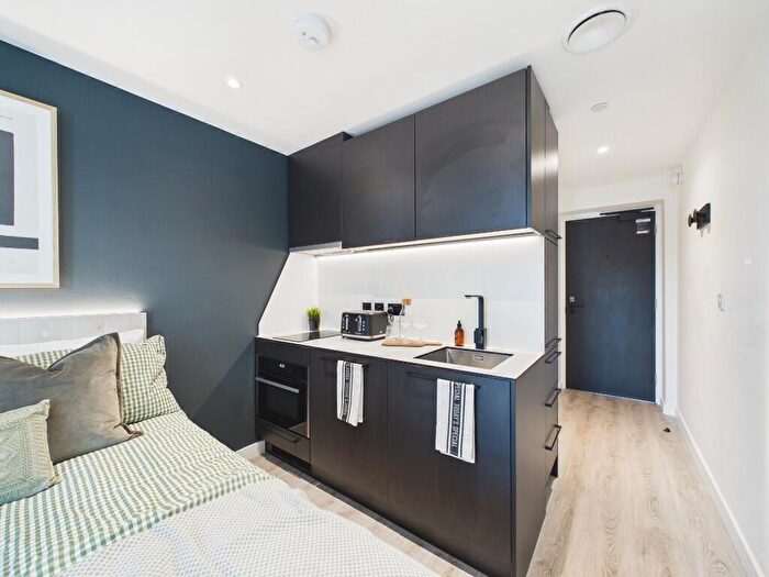Studio To Rent In Water Street, Manchester, Greater Manchester, M3