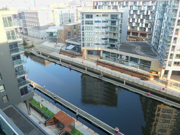 1 Bedroom Apartment To Rent In La Salle, Leeds Dock, LS10