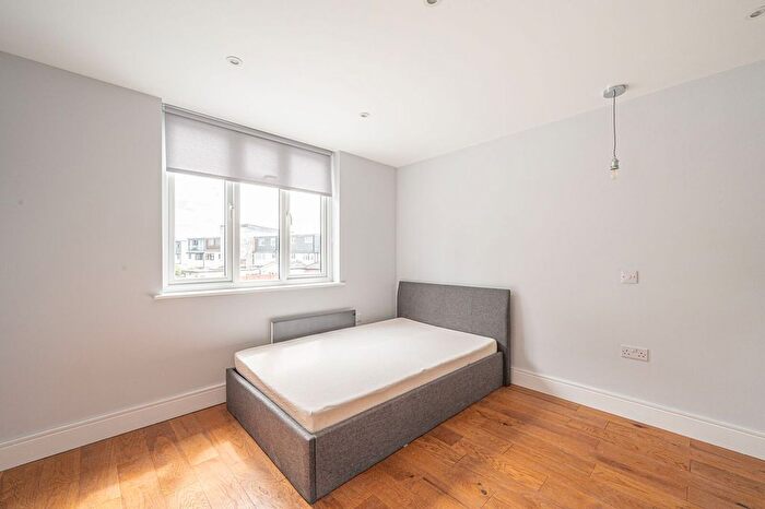 Studio To Rent In Oldfield Lane North, Greenford, UB6