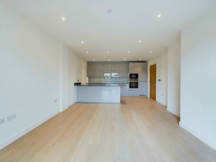 2 Bedroom Flat To Rent In Achill Close, Colindale, London, &# Bed Flat, NW9