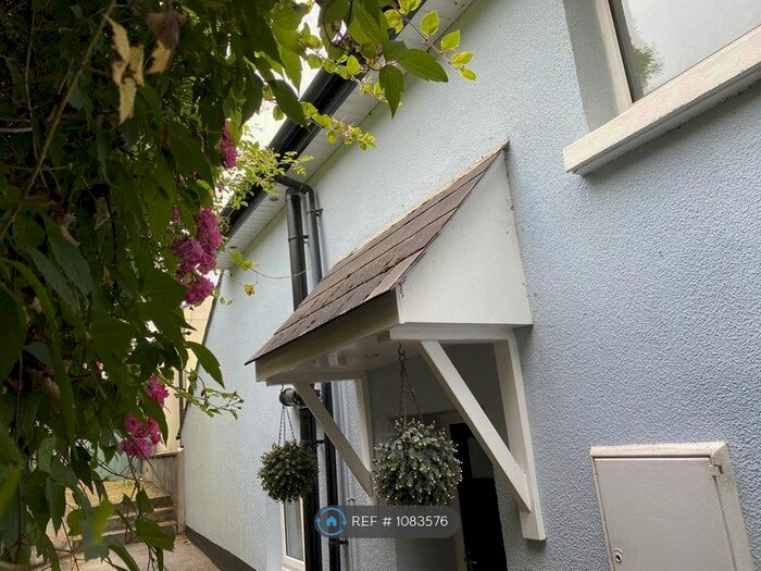 2 Bedroom End Of Terrace House To Rent In Gees Lane, Modbury, PL21