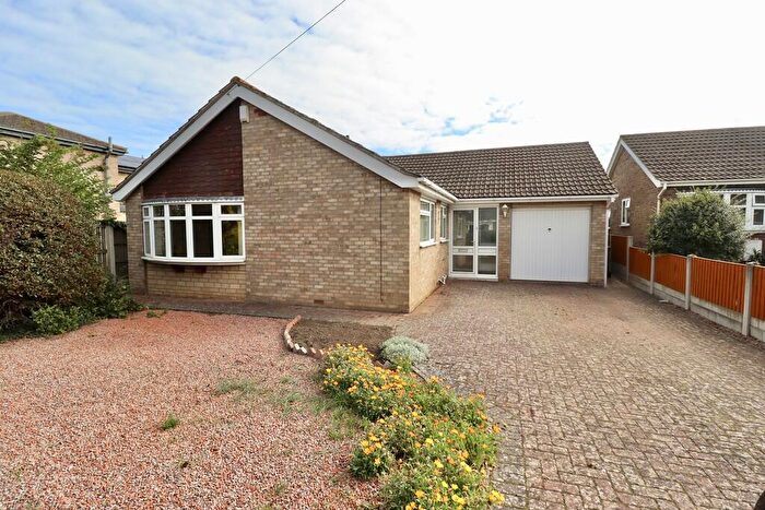 3 Bedroom Detached Bungalow For Sale In Keeble Drive, Washingborough, LN4