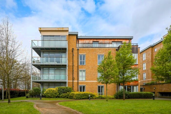 1 Bedroom Flat To Rent In Blagrove Road, Teddington, TW11