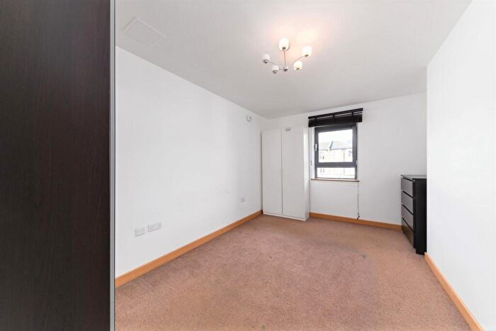 1 Bedroom Flat To Rent In Drayton Park, Terrace Apartments, N5