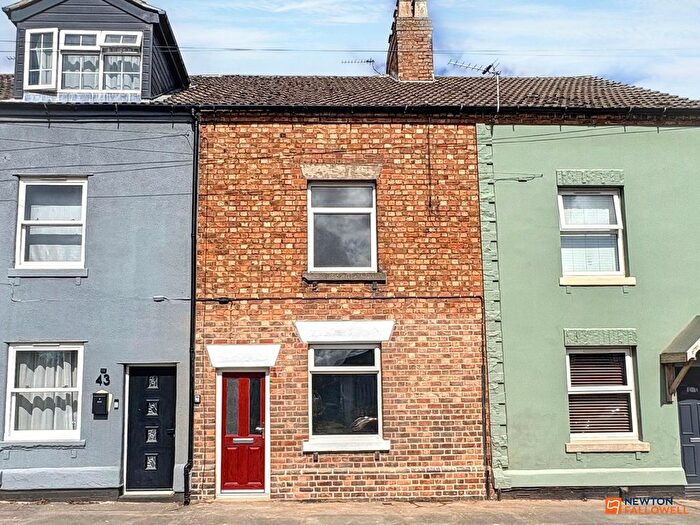 3 Bedroom Terraced House For Sale In South Street, Ellistown, LE67