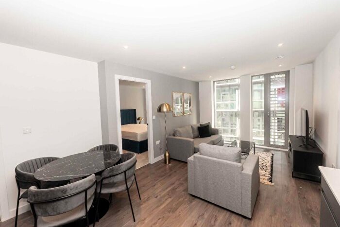 2 Bedroom Apartment To Rent In Greengate, Manchester, Greater Manchester, M3