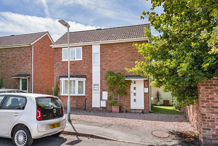 2 Bedroom Detached House For Sale In Gordon Road, Leckhampton, Cheltenham, GL53