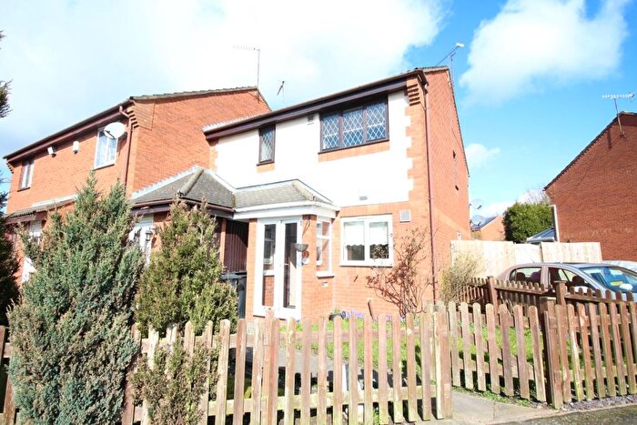 1 Bedroom Flat To Rent In St. Georges Road, Dudley, West Midlands, DY2