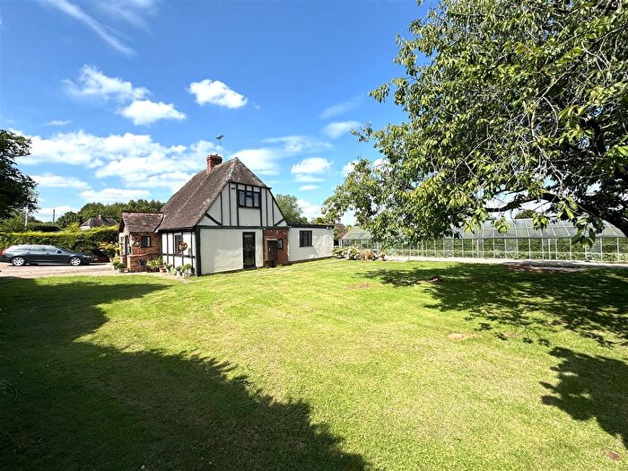 4 Bedroom Detached House For Sale In The Scarr, Newent, GL18